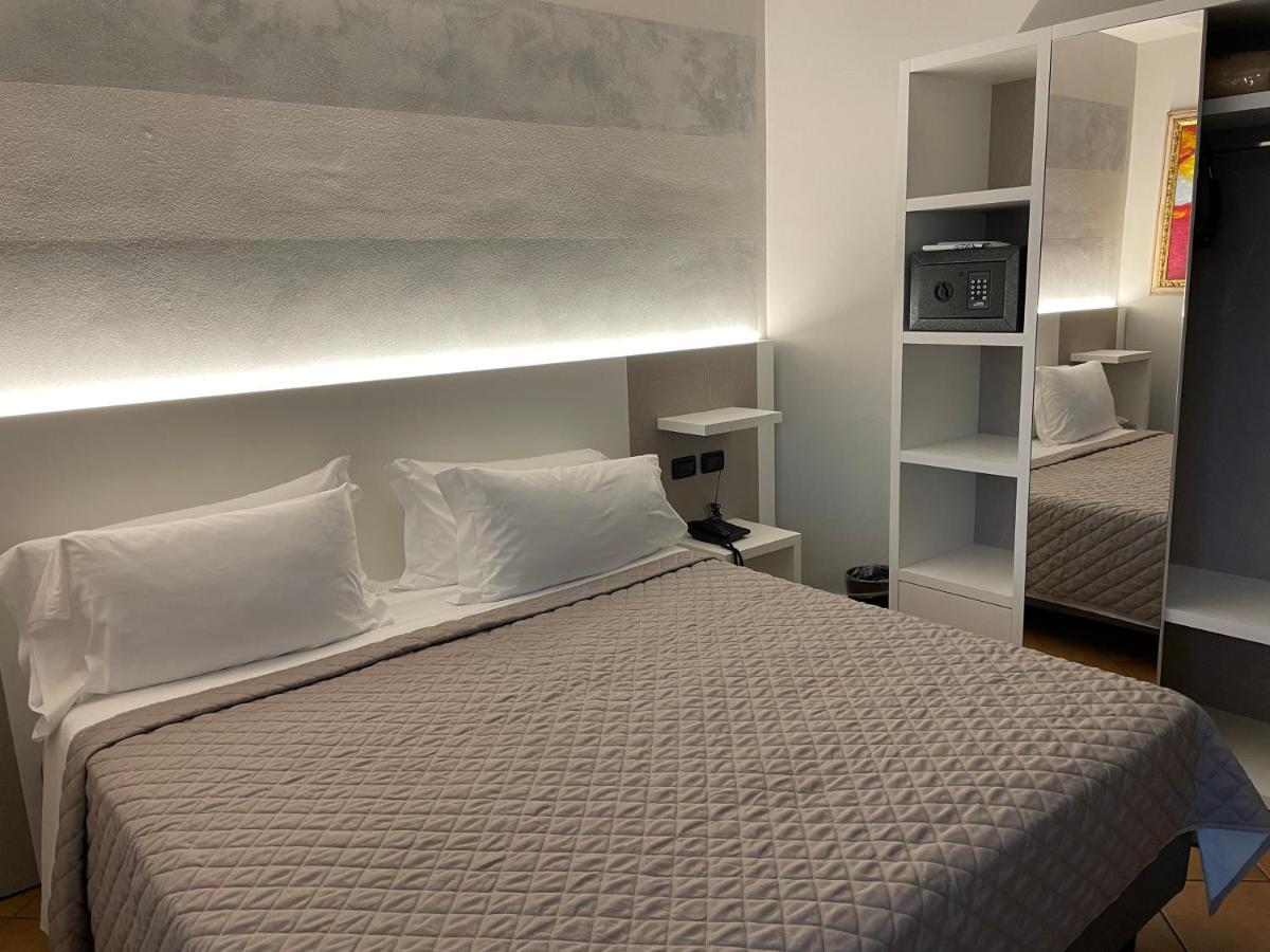 Rosa 3* Sirmione