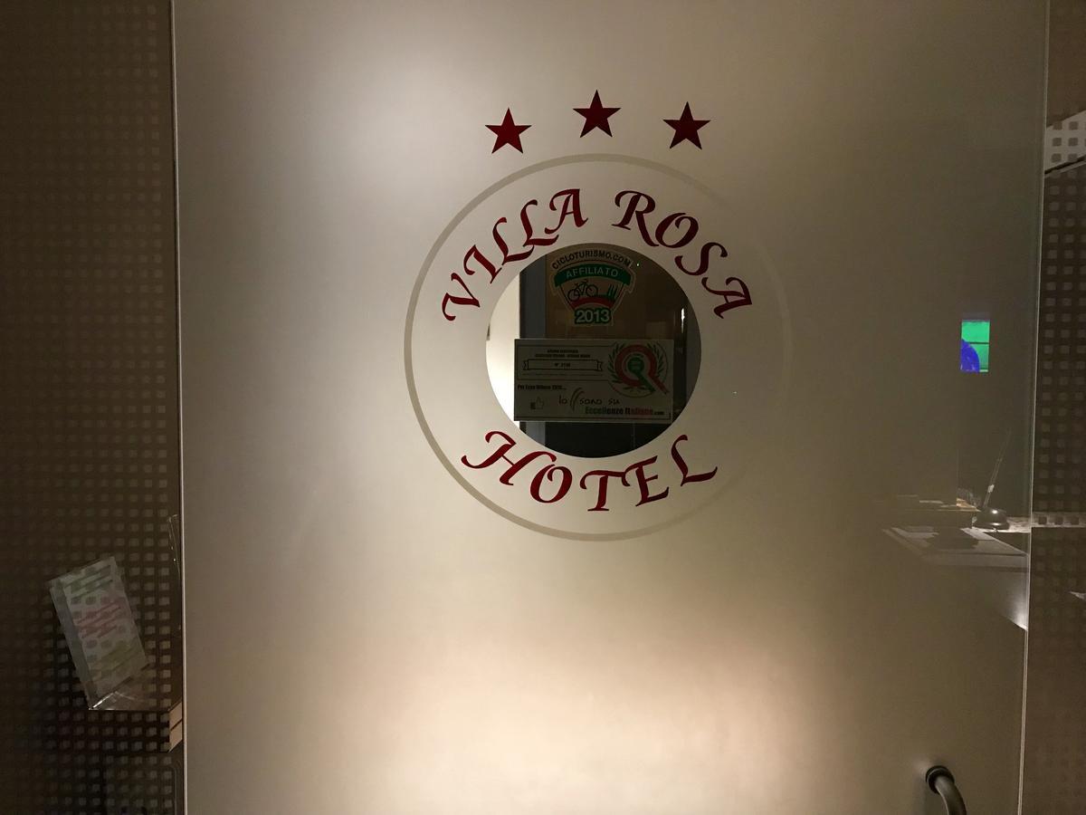 Rosa